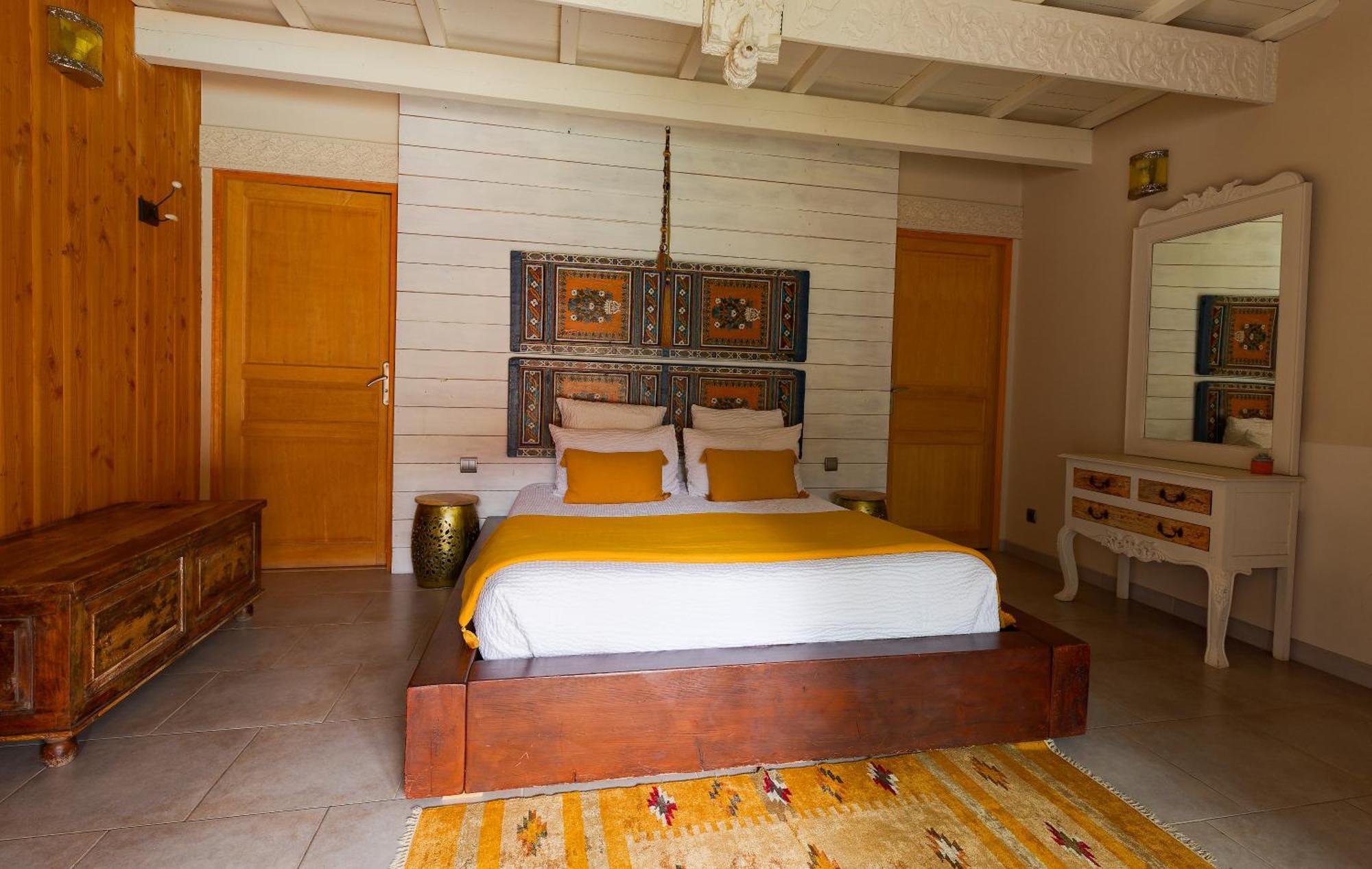 Couleurs Du Sud Bed & Breakfast Vallon-Pont-d'Arc Bagian luar foto
